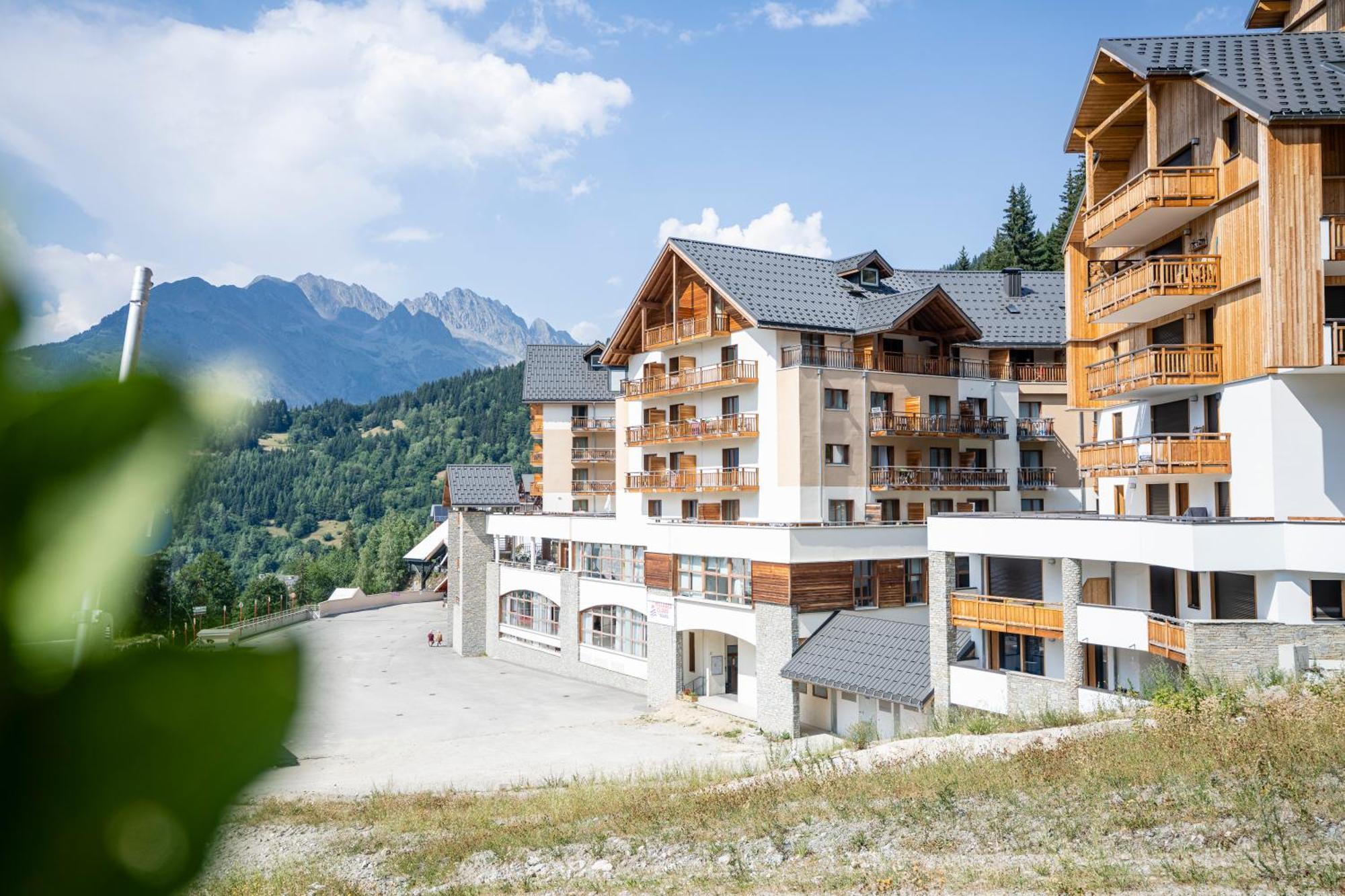 Villages Clubs Du Soleil - Oz En Oisans Oz Εξωτερικό φωτογραφία